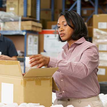 -r+l-global-logistics-warehousing-fulfillment-distribution-what-makes-r+l-global-pick-and-pack-work-batch-picking